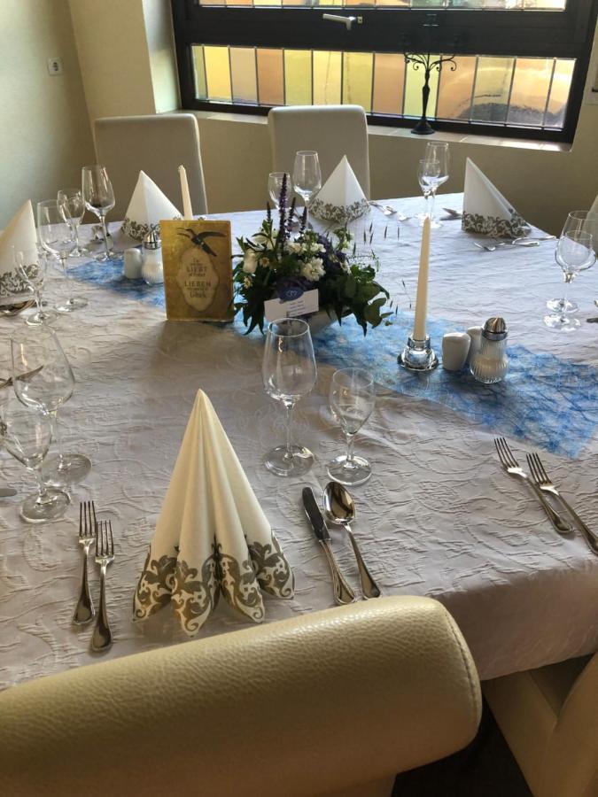 Hotel Restaurant Zum Schwanen Bruchköbel Екстериор снимка